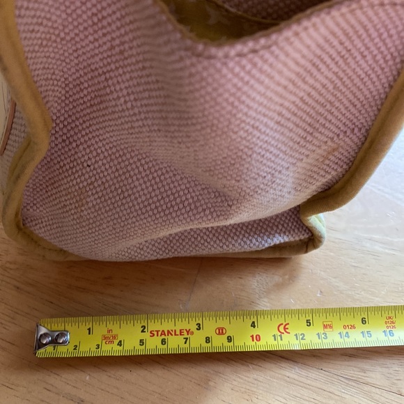 Fossil tote, 14x13x5”, canvas in pre-owned good condition with light spots - Picture 15 of 17